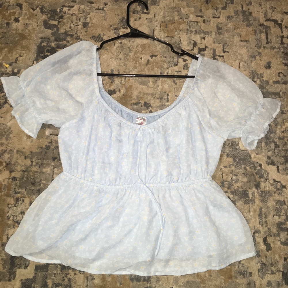 Size Medium Color blue and white